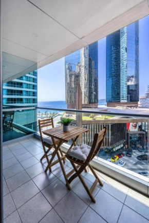 Huge fantastic apartment in Al Fattan Marine Tower